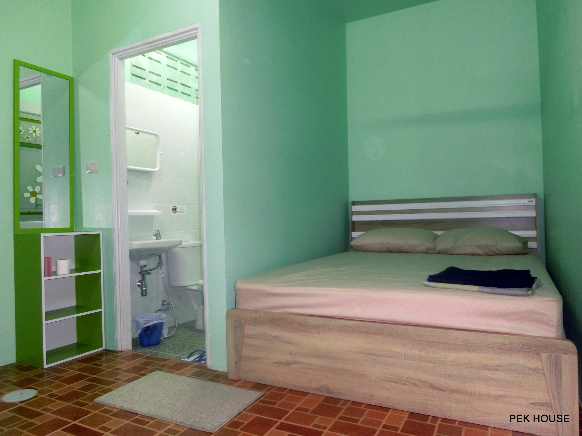 דירות Phuket Pek House מראה חיצוני תמונה